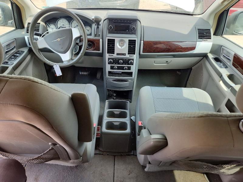 2010 Chrysler Voyager VIN 2A4RR5D11AR460346 COPART salvage auction — FRONT END, Tx - Salvage Vehicle Title, sold $700 on 2026-07-23 (photo 8)
