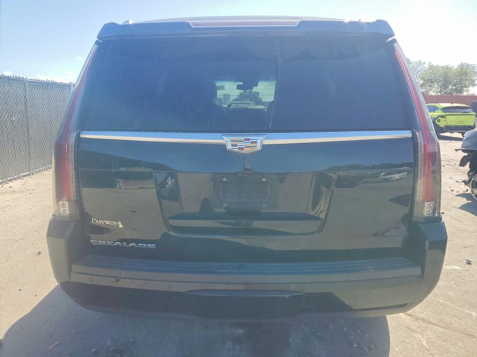 2019 Cadillac Escalade VIN 1GYS4DKJ3KR149523 COPART salvage auction — MINOR DENT/SCRATCHES, Tx - Certificate Of Title (P), sold $11,800 on 2026-07-30 (photo 6)