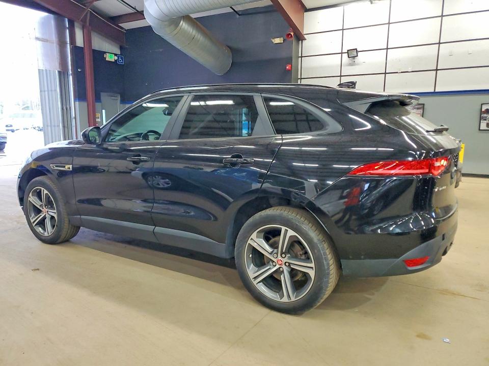 2017 Jaguar F-pace VIN SADCJ2BVXHA880147 COPART salvage auction — MINOR DENT/SCRATCHES, Ca - Certificate Of Title, sold $7,900 on 2026-07-24 (photo 2)