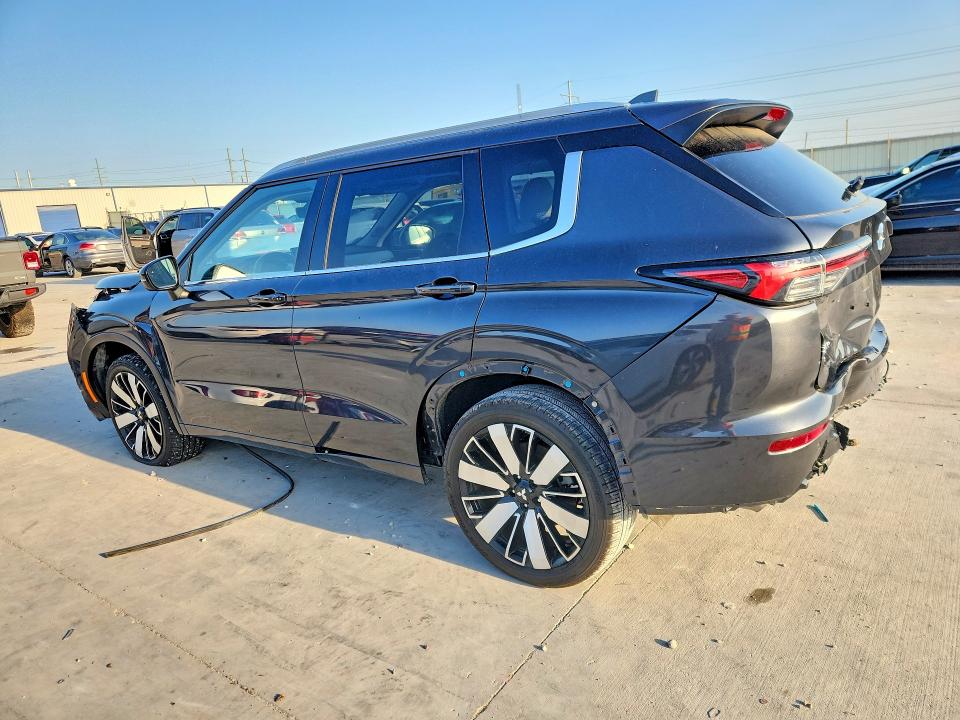 2025 Mitsubishi Outlander VIN JA4J3WA8XSZ022941 COPART salvage auction — FRONT END, Tx - Salvage Vehicle Title, sold $12,100 on 2026-07-31 (photo 2)