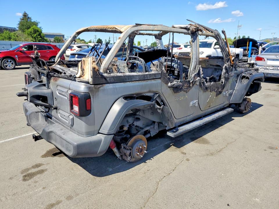 2018 Jeep Wrangler / VIN 1C4HJXDN1JW252580 COPART salvage auction — BURN, Ca - Non-Repairable Vehicle Cert, sold $800 on 2026-07-10 (photo 3)