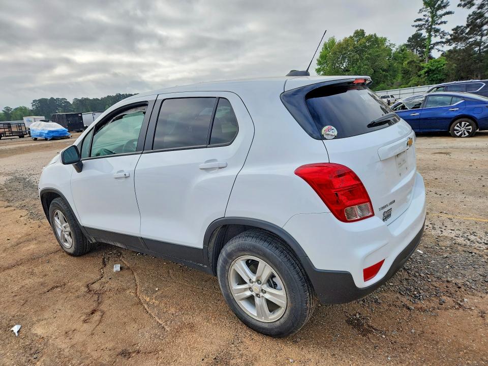 2022 Chevrolet Trax VIN KL7CJNSMXNB549897 COPART salvage auction — SIDE, Tx - Salvage Vehicle Title, sold $1,550 on 2026-07-20 (photo 2)
