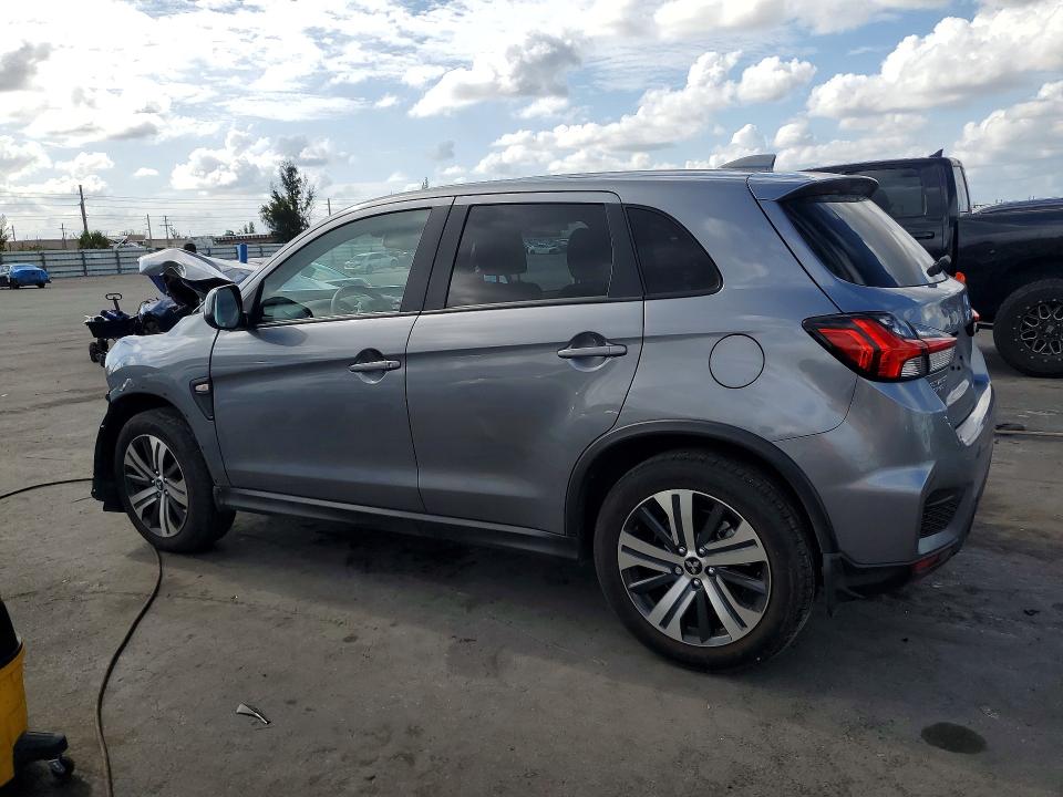2025 Mitsubishi Outlander VIN JA4ARUAU9SU012172 COPART salvage auction — FRONT END, Salvage Title, sold $800 on 2026-07-27 (photo 2)