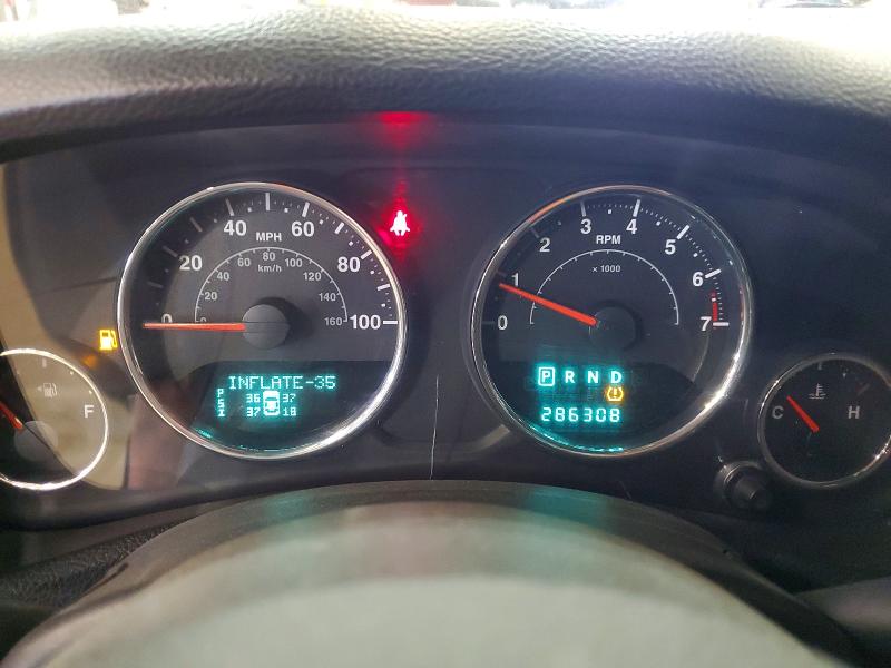 2014 Jeep Wrangler unlimited VIN 1C4BJWDG2EL118069 COPART salvage auction — ROOF, Vt - Certificate Of Title, sold $5,400 on 2026-07-24 (photo 9)