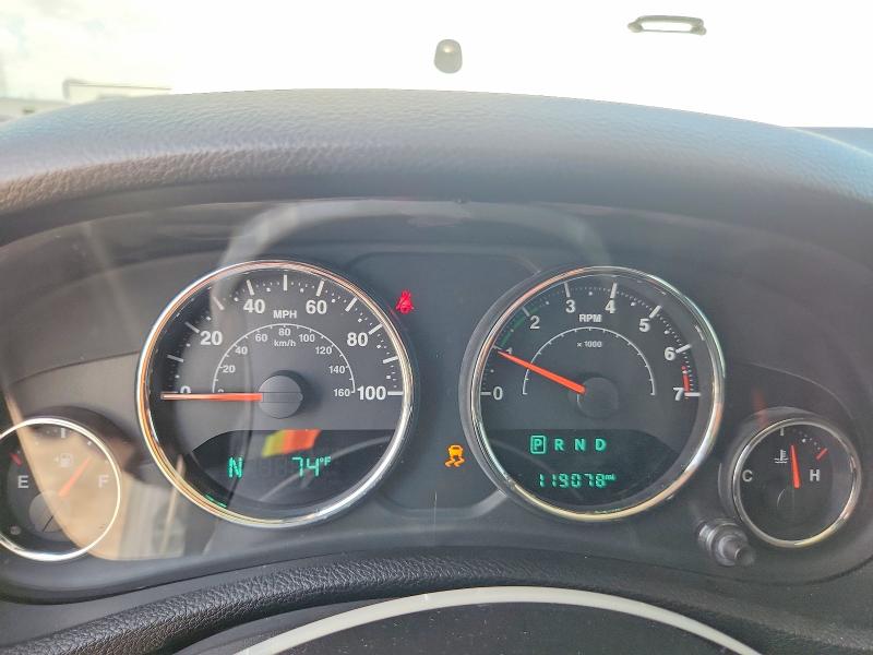 2015 Jeep Wrangler / VIN 1C4BJWDGXFL525977 COPART salvage auction — SIDE, Tx - Salvage Vehicle Title, sold $7,200 on 2026-07-02 (photo 9)