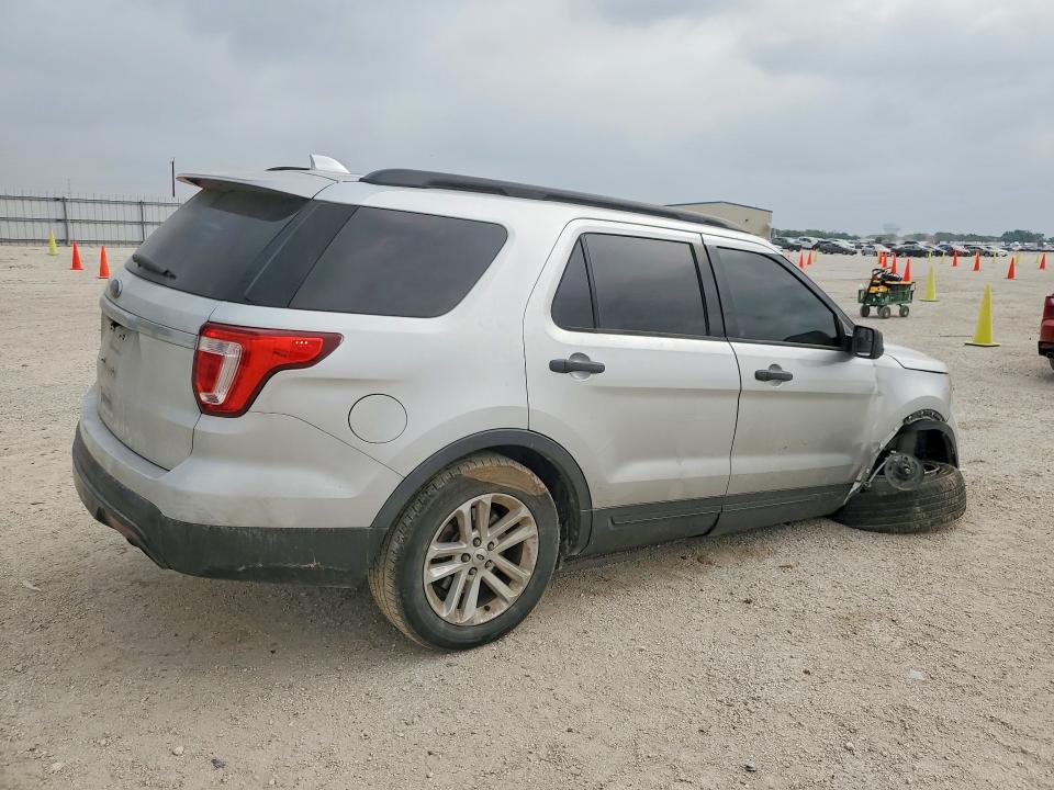 2017 Ford Explorer VIN 1FM5K7B82HGD86947 COPART salvage auction — FRONT END, Tx - Salvage Vehicle Title, sold $1,550 on 2026-07-09 (photo 3)