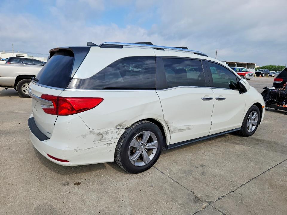 2018 Honda Odyssey VIN 5FNRL6H72JB092265 COPART salvage auction — SIDE, Tx - Certificate Of Title, sold $8,100 on 2026-07-02 (photo 3)