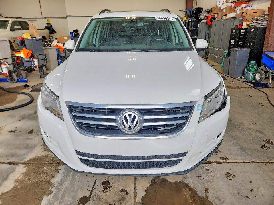 2011 Volkswagen Tiguan VIN WVGBV7AX9BW511944 COPART salvage auction — FRONT END, Ab - Bos - Salvage, sold $100 on 2026-07-09 (photo 5)
