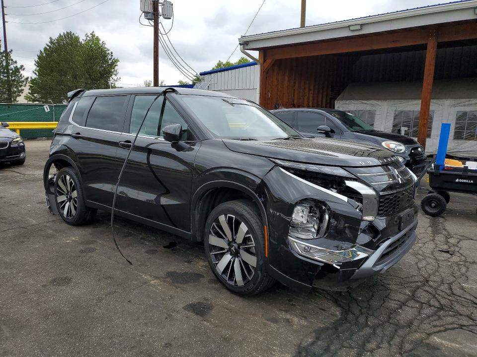 2025 Mitsubishi Outlander VIN JA4J4VA88SZ030883 COPART salvage auction — FRONT END, Co - Public - Salvage Title, sold $6,700 on 2026-07-07 (photo 4)