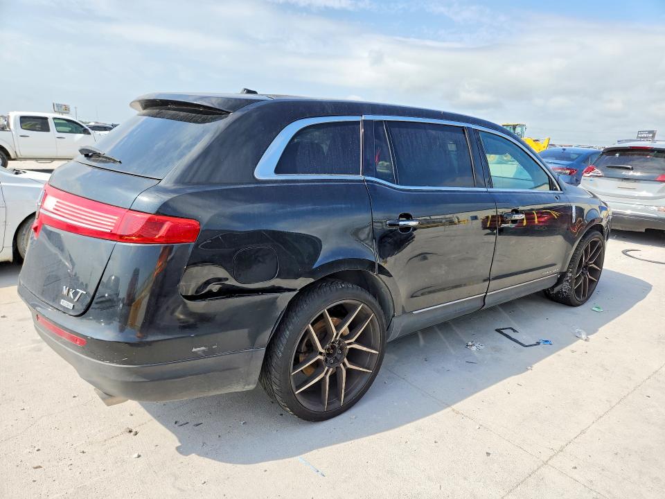 2015 Lincoln Mkt VIN 2LMHJ5NK3FBL00758 COPART salvage auction — SIDE, Tx - Salvage Vehicle Title, sold $450 on 2026-07-03 (photo 3)