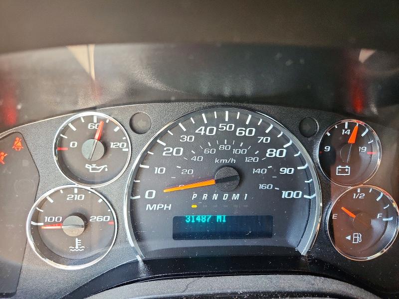2023 Gmc Savana VIN 1GTW7AFP2P1201855 COPART salvage auction — REAR END, MO - SALVAGE CERTIFICATE OF TITLE, sold $10,400 on 2026-07-31 (photo 9)