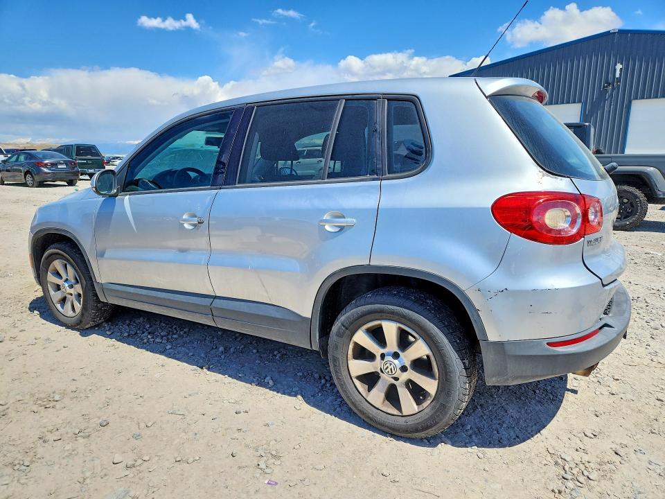 2010 Volkswagen Tiguan VIN WVGBV7AX6AW523838 COPART salvage auction — FRONT END, Ut - Certificate Of Title, sold $150 on 2026-07-02 (photo 2)