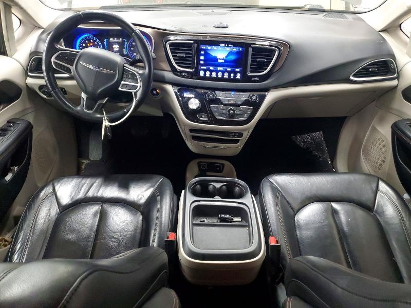 2017 Chrysler Pacifica VIN 2C4RC1BG6HR734299 COPART salvage auction — NORMAL WEAR, Nc - Dealer Only Clean Title, sold $3,300 on 2026-08-24 (photo 8)