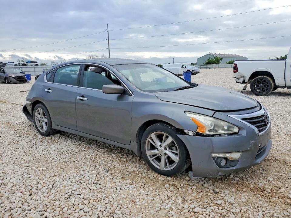 2014 Nissan Altima VIN 1N4AL3AP8EC318548 COPART salvage auction — REAR END, Tx - Salvage Vehicle Title, sold $300 on 2026-07-09 (photo 4)