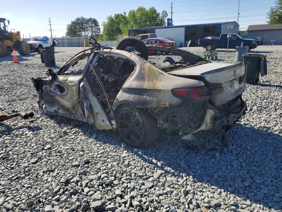 2022 BMW 5 series VIN WBA73BJ06NWX60189 COPART salvage auction — BURN, Nc - Salvage Certificate Of Title, sold $550 on 2026-07-29 (photo 2)