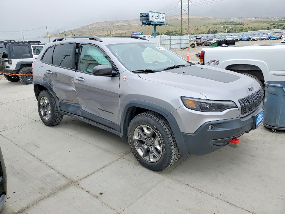 2019 Jeep Cherokee VIN 1C4PJMBX1KD259184 COPART salvage auction — SIDE, Ut - Salvage Certificate, sold $3,600 on 2026-07-20 (photo 4)
