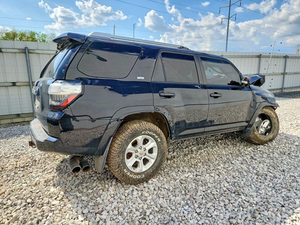 2017 Toyota 4runner VIN JTEBU5JR3H5422152 COPART salvage auction — ROLLOVER, Oh - Public Repo Sale - Clean, sold $850 on 2026-07-21 (photo 3)