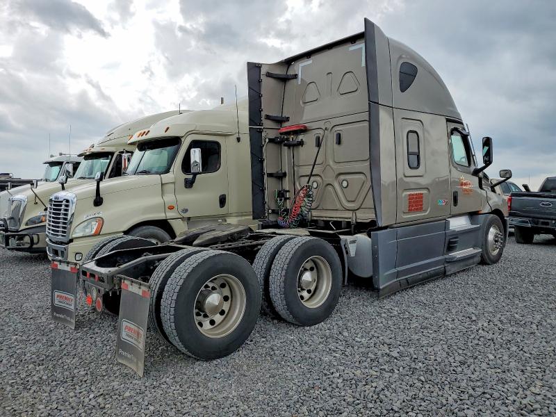 2022 Freightliner Cascadia 126 VIN 3AKJHHDR6NSNB1344 COPART salvage auction — UNDERCARRIAGE, KY - CERT OF TITLE-SALVAGE, sold $26,500 on 2026-07-30 (photo 4)