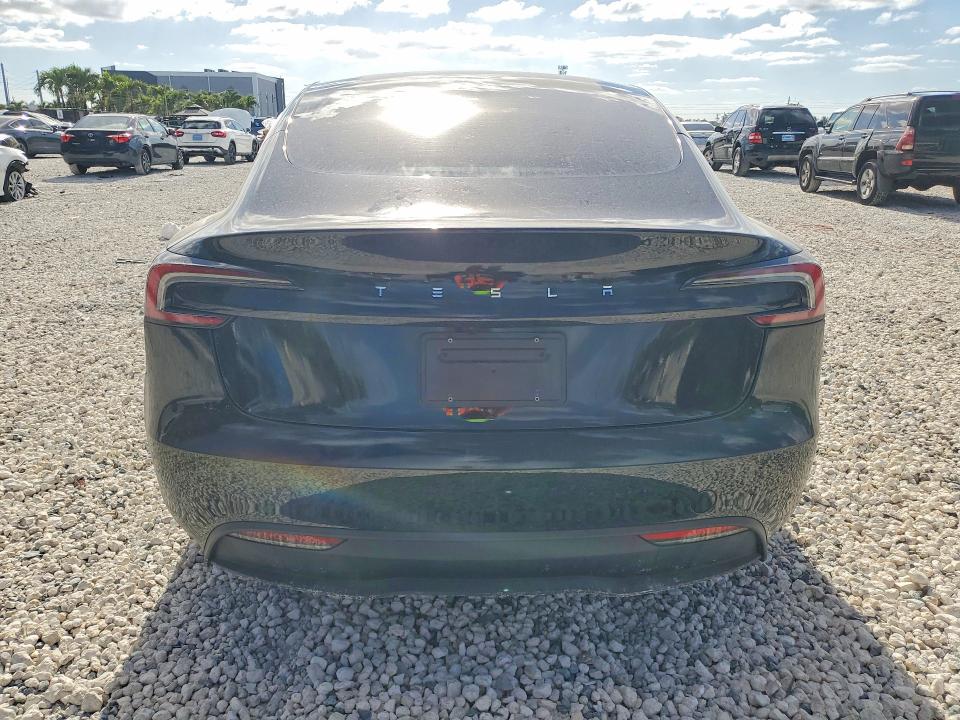 2025 Tesla Model 3 VIN 5YJ3E1EA4SF978365 COPART salvage auction — SIDE, Salvage Title, sold $12,300 on 2026-07-14 (photo 6)