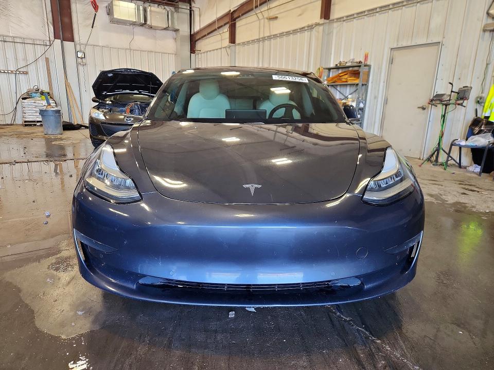 2018 Tesla Model 3 VIN 5YJ3E1EB6JF085606 COPART salvage auction — SIDE, Salvage Title, sold $5,300 on 2026-07-27 (photo 5)