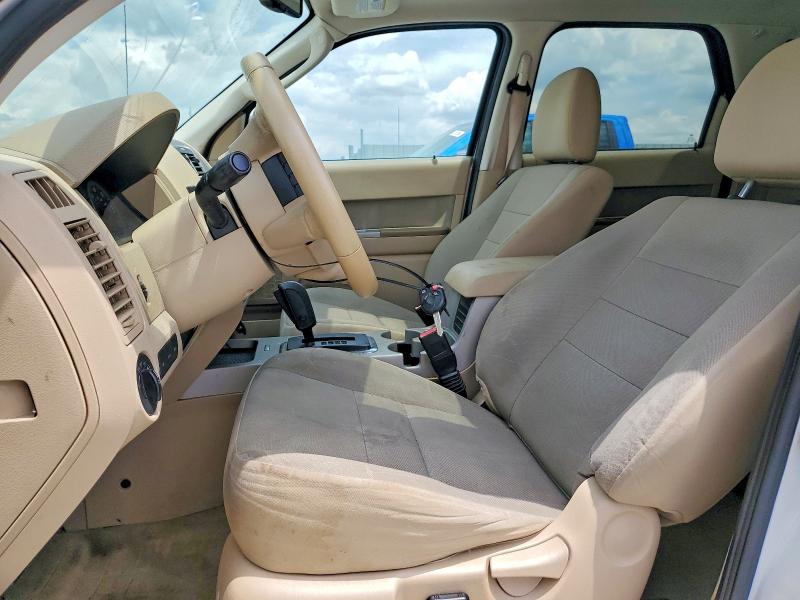 2011 Ford Escape VIN 1FMCU0D70BKB95917 COPART salvage auction — REAR END, Fl - Cert Of Title Slvg Rebuildable, sold $925 on 2026-07-02 (photo 7)
