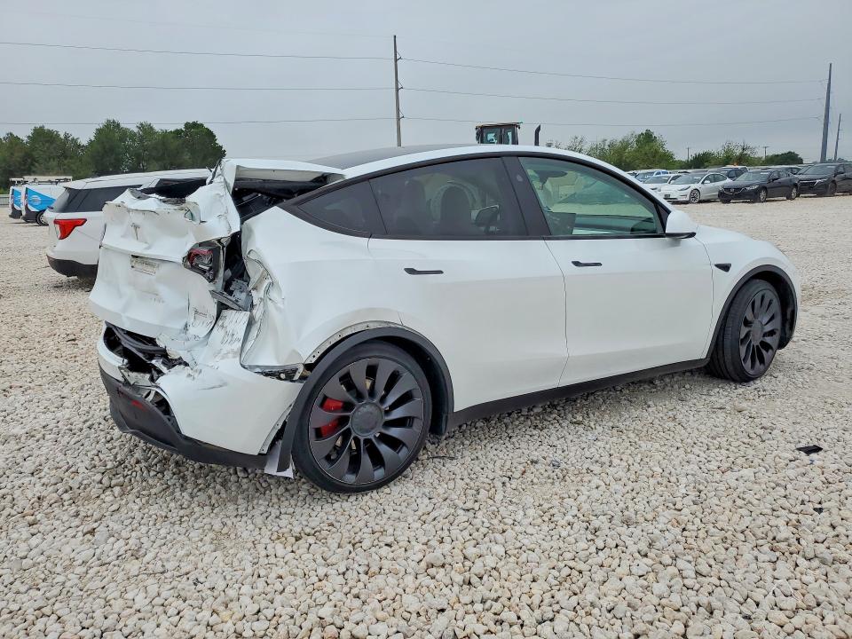 2024 Tesla Model y VIN 7SAYGDEF1RA275099 COPART salvage auction — REAR END, Tx - Salvage Vehicle Title, sold $12,400 on 2026-07-16 (photo 3)