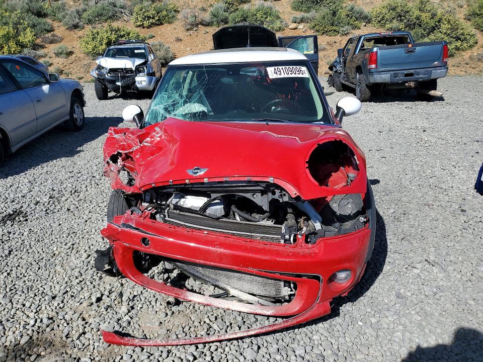 2013 Mini Cooper VIN WMWSU3C53DT690527 COPART salvage auction — FRONT END, Nv - Salvage Title, sold $90 on 2026-09-03 (photo 5)