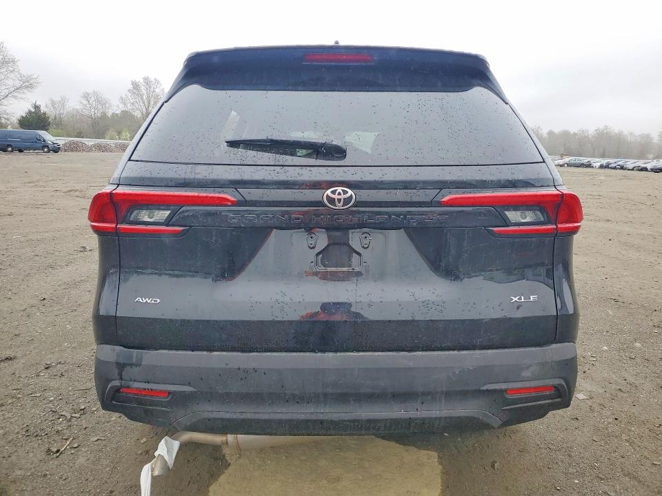 2024 Toyota Highlander VIN 5TDAAAB58RS015971 COPART salvage auction — MINOR DENT/SCRATCHES, NJ, sold $22,400 on 2026-07-15 (photo 6)