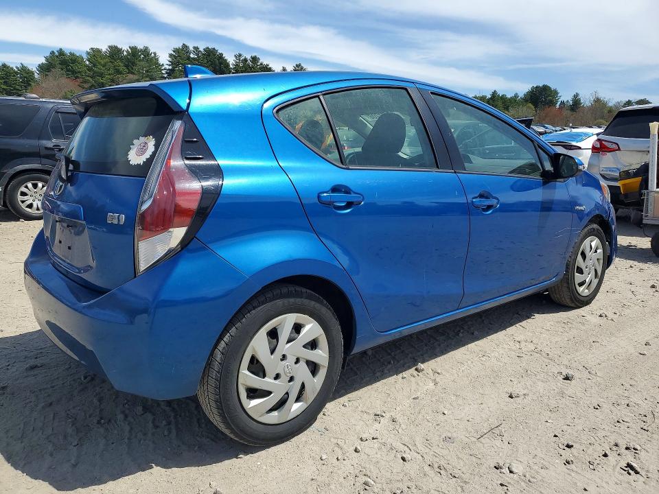 2015 Toyota Prius VIN JTDKDTB30F1101824 COPART salvage auction — MECHANICAL, MA - CERT OF TITLE-RECONSTRCTD COLL, sold $950 on 2026-07-02 (photo 3)