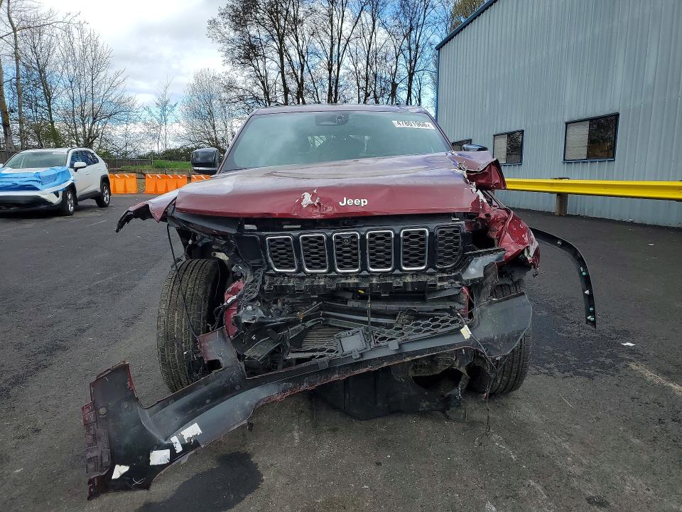 2025 Jeep Cherokee VIN 1C4RJKBG2S8631427 COPART salvage auction — FRONT END, Salvage Title, sold $8,700 on 2026-07-20 (photo 5)