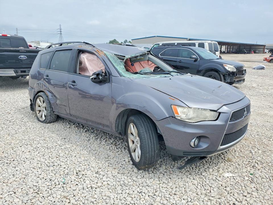 2010 Mitsubishi Outlander VIN JA4JT4AX3AZ002945 COPART salvage auction — ROLLOVER, Tx - Salvage Vehicle Title, sold $475 on 2026-07-07 (photo 4)