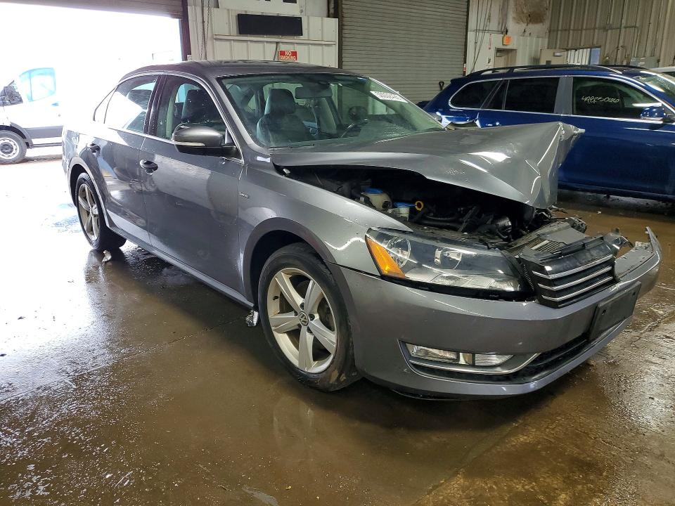 2015 Volkswagen Passat VIN 1VWAS7A39FC108217 COPART salvage auction — FRONT END, Il - Salvage Certificate, sold $450 on 2026-07-02 (photo 4)