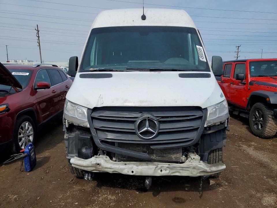 2023 Mercedes-benz VIN W1Y4NCHYXPT139054 COPART salvage auction — FRONT END, IL - SALVAGE CERTIFICATE, sold $5,800 on 2026-07-09 (photo 5)
