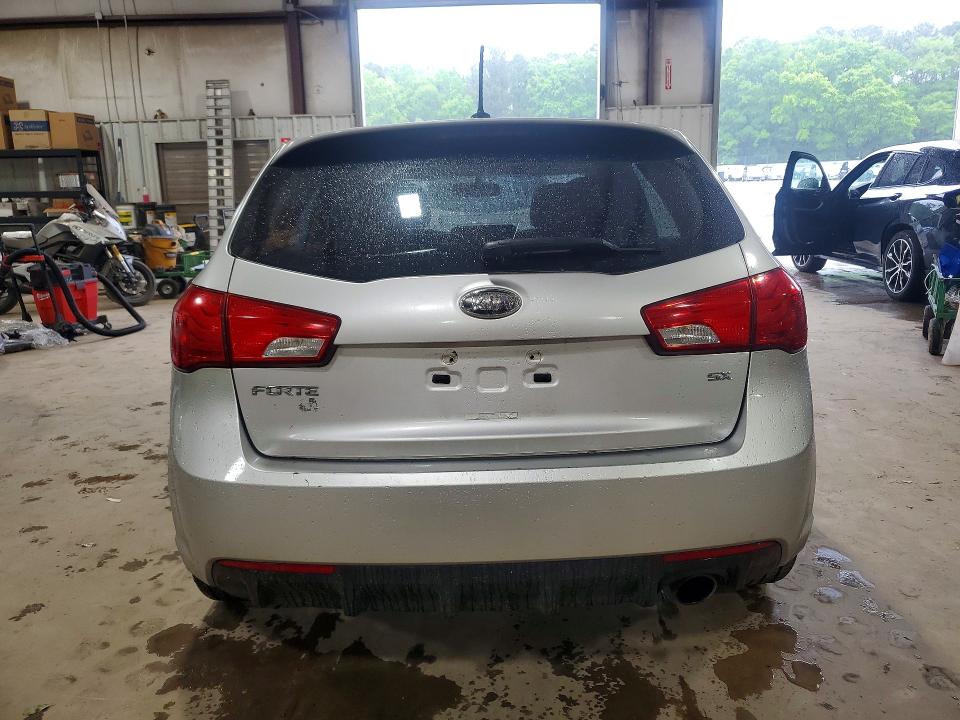 2013 Kia Forte VIN KNAFW5A31D5745652 COPART salvage auction — FRONT END, GA - CERT OF TITLE-SALVAGE, sold $975 on 2026-07-10 (photo 6)