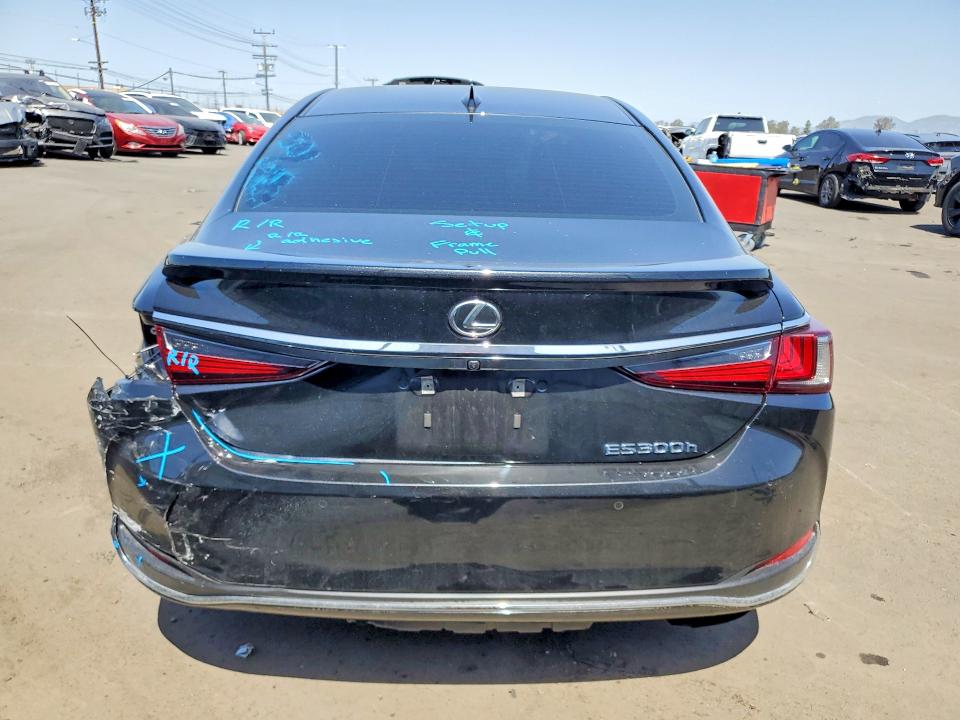 2025 Lexus ES VIN 58ADA1C14SU058914 COPART salvage auction — REAR END, Salvage Title, sold $22,300 on 2026-08-26 (photo 6)
