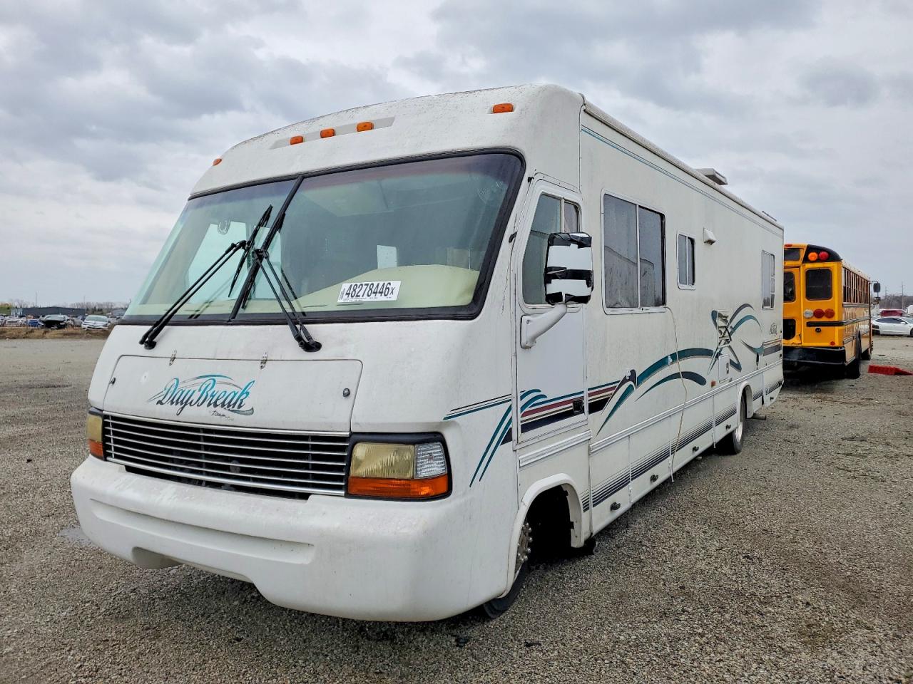 2000 Damon VIN 5B4LP37J4X3312863 COPART salvage auction — Top/Roof, IN - CERTIFICATE OF TITLE, sold $30 on 2026-07-07 (photo 2)
