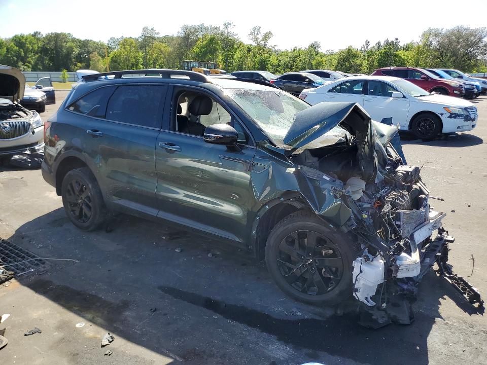 2022 Kia Sorento VIN 5XYRLDLC1NG131192 COPART salvage auction — ROLLOVER, Fl - Cert Of Destruct-No Vin Plate, sold $1,550 on 2026-07-27 (photo 4)