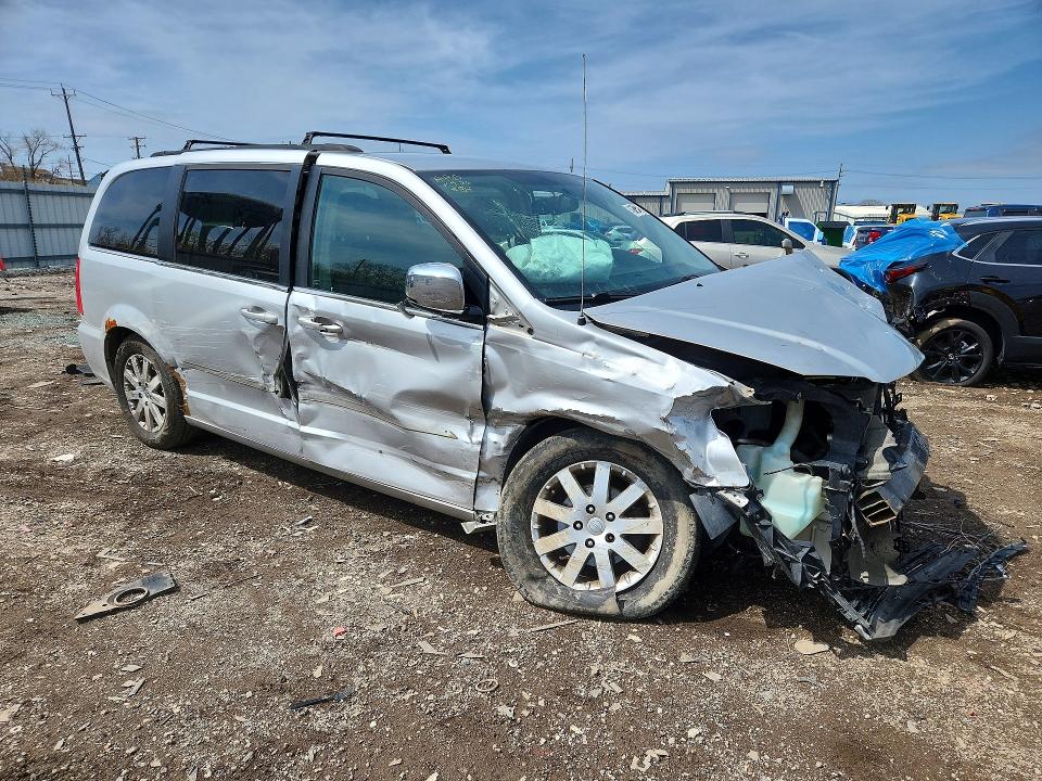 2011 Chrysler Voyager VIN 2A4RR8DG0BR713518 COPART salvage auction — SIDE, Il - Salvage Certificate, sold $400 on 2026-07-10 (photo 4)
