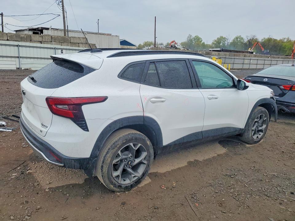 2025 Chevrolet Trax VIN KL77LHEP3SC022924 COPART salvage auction — FRONT END, Id - Salvage Certificate Of Title, sold $3,150 on 2026-07-02 (photo 3)