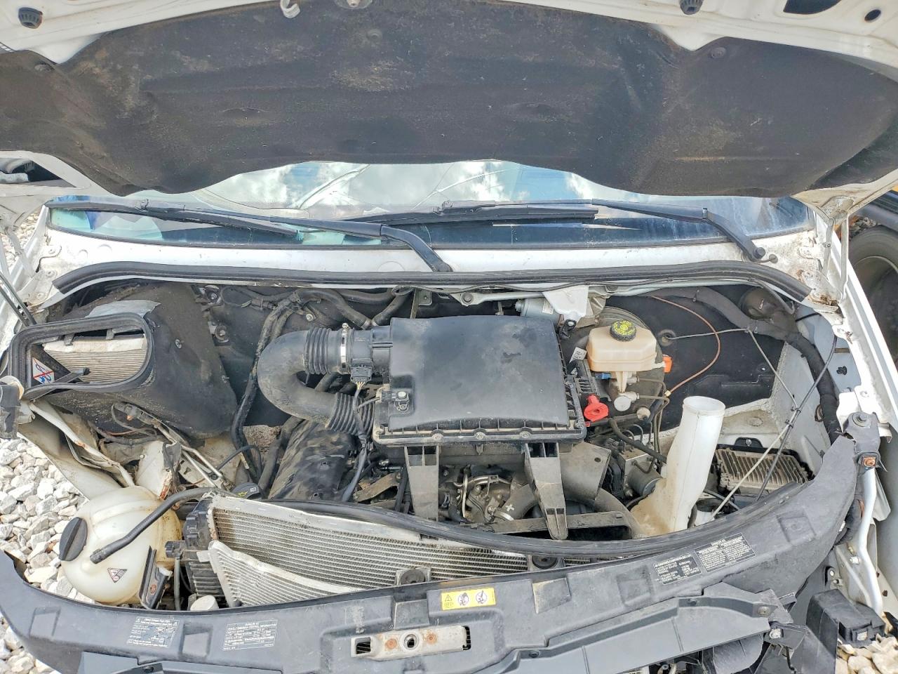 2014 Winnibago VIN WDAPF4CC8E9565757 COPART salvage auction — All Over, KY - CERT OF TITLE-SALVAGE (P), sold $9,200 on 2026-09-17 (photo 7)