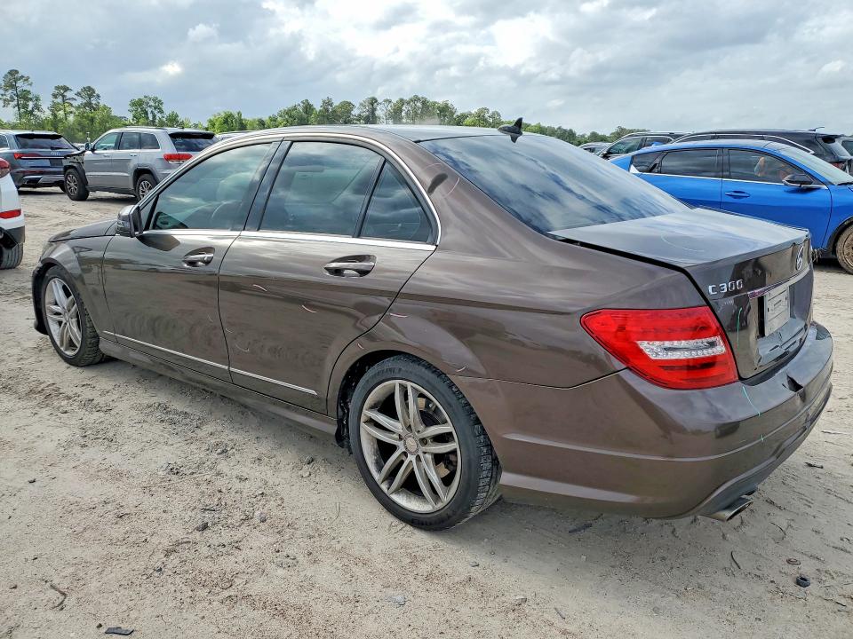 2013 Mercedes-benz C-klasse VIN WDDGF8AB3DA776169 COPART salvage auction — FRONT END, Tx - Salvage Vehicle Title, sold $1,300 on 2026-07-10 (photo 2)