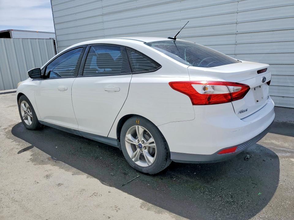 2014 Ford Focus VIN 1FADP3F2XEL167811 COPART salvage auction — MINOR DENT/SCRATCHES, CA - CERTIFICATE OF TITLE, sold $100 on 2026-07-09 (photo 2)