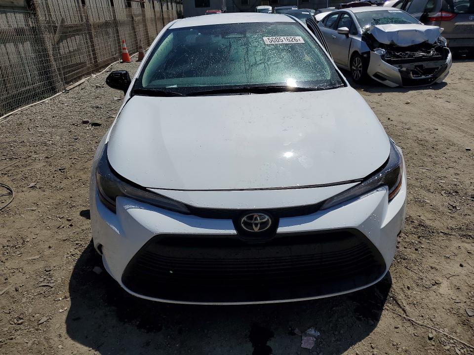 2024 Toyota Corolla VIN 5YFB4MDE2RP211018 COPART salvage auction — SIDE, Salvage Title, sold $4,800 on 2026-07-16 (photo 5)