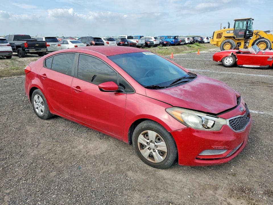 2016 Kia Forte VIN KNAFK4A68G5438452 COPART salvage auction — VANDALISM, Salvage Title, sold $425 on 2026-07-13 (photo 4)