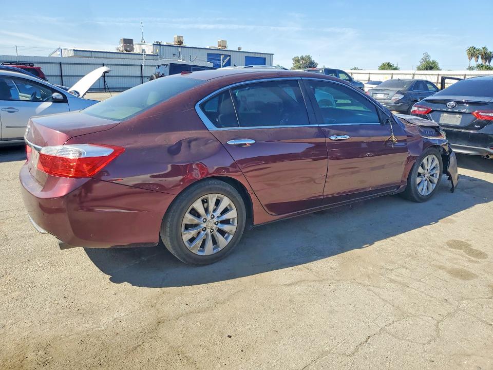 2014 Honda Accord VIN 1HGCR2F89EA097519 COPART salvage auction — FRONT END, Ca - Salvage Certificate, sold $2,900 on 2026-07-02 (photo 3)