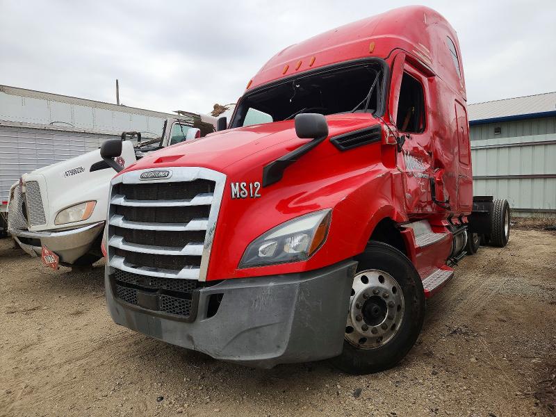 2022 Freightliner Cascadia 126 VIN 3AKJHHDRXNSMX8224 COPART salvage auction — SIDE, OH - CERT OF TITLE-SALVAGE, sold $16,300 on 2026-08-20 (photo 2)