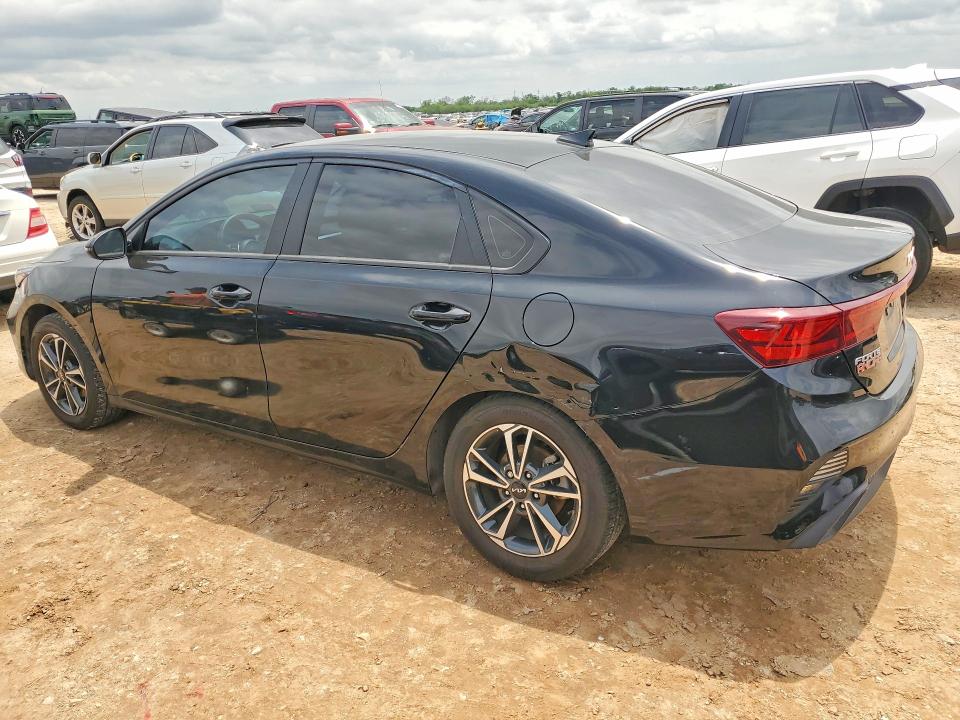 2024 Kia Forte VIN 3KPF24AD1RE781032 COPART salvage auction — REAR END, Tx - Salvage Vehicle Title, sold $4,350 on 2026-07-09 (photo 2)