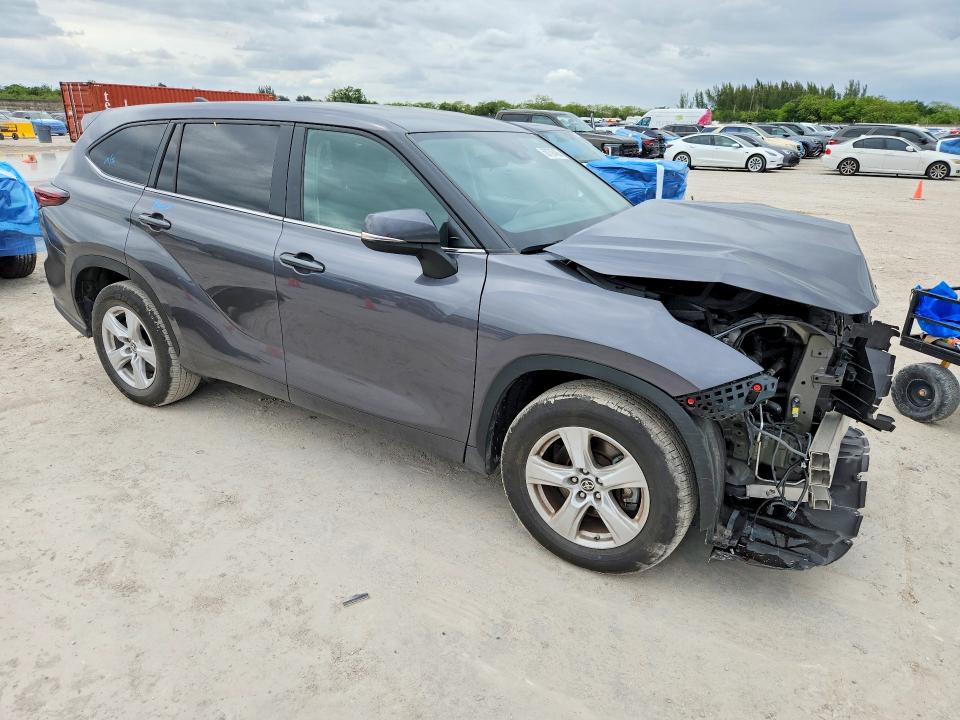 2024 Toyota Highlander VIN 5TDKDRAH9RS532878 COPART salvage auction — FRONT END, Salvage Title, sold $11,100 on 2026-07-15 (photo 4)