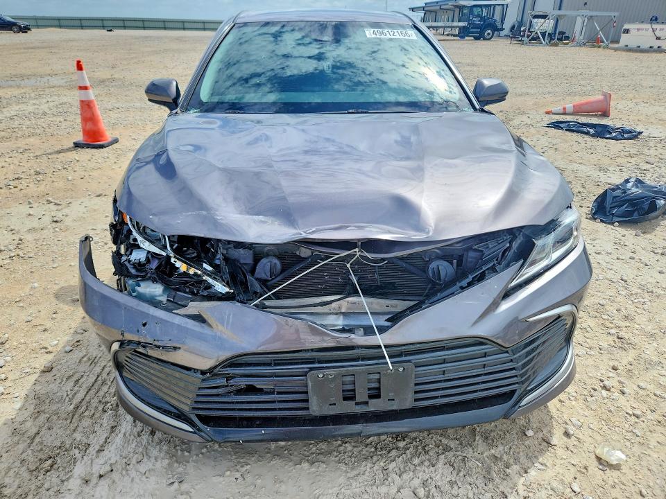 2021 Toyota Camry VIN 4T1C11AK1MU445860 COPART salvage auction — FRONT END, Tx - Salvage Vehicle Title, sold $7,600 on 2026-07-30 (photo 5)