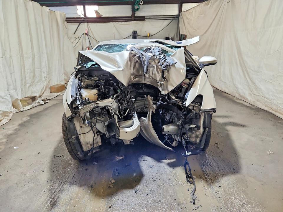 2017 Ford Fusion VIN 3FA6P0H78HR411851 COPART salvage auction — FRONT END, PA - CERTIFICATE OF SALVAGE, sold $200 on 2026-07-02 (photo 5)
